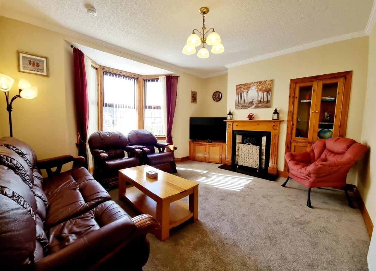 Inverness City 3 Bedroom House Free Parking Eksteriør bilde