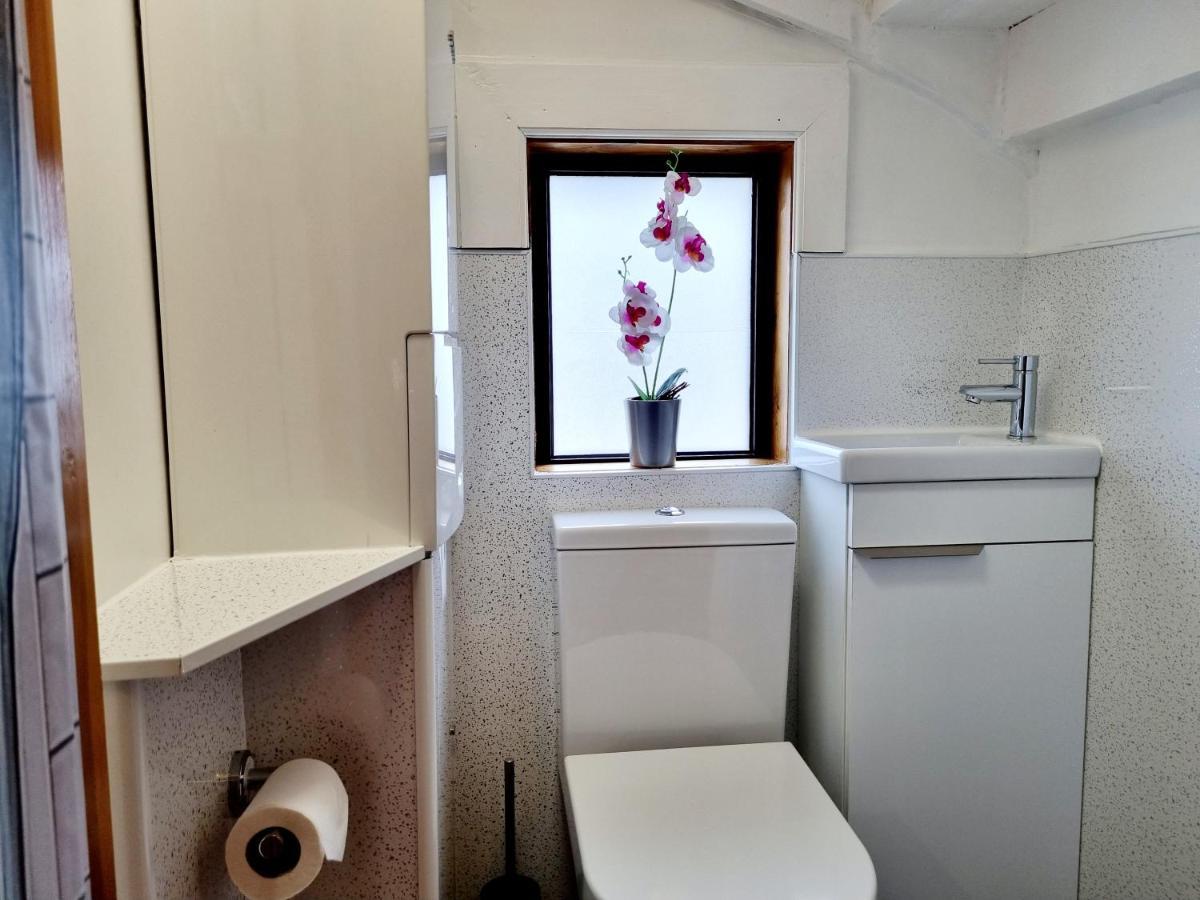 Inverness City 3 Bedroom House Free Parking Eksteriør bilde