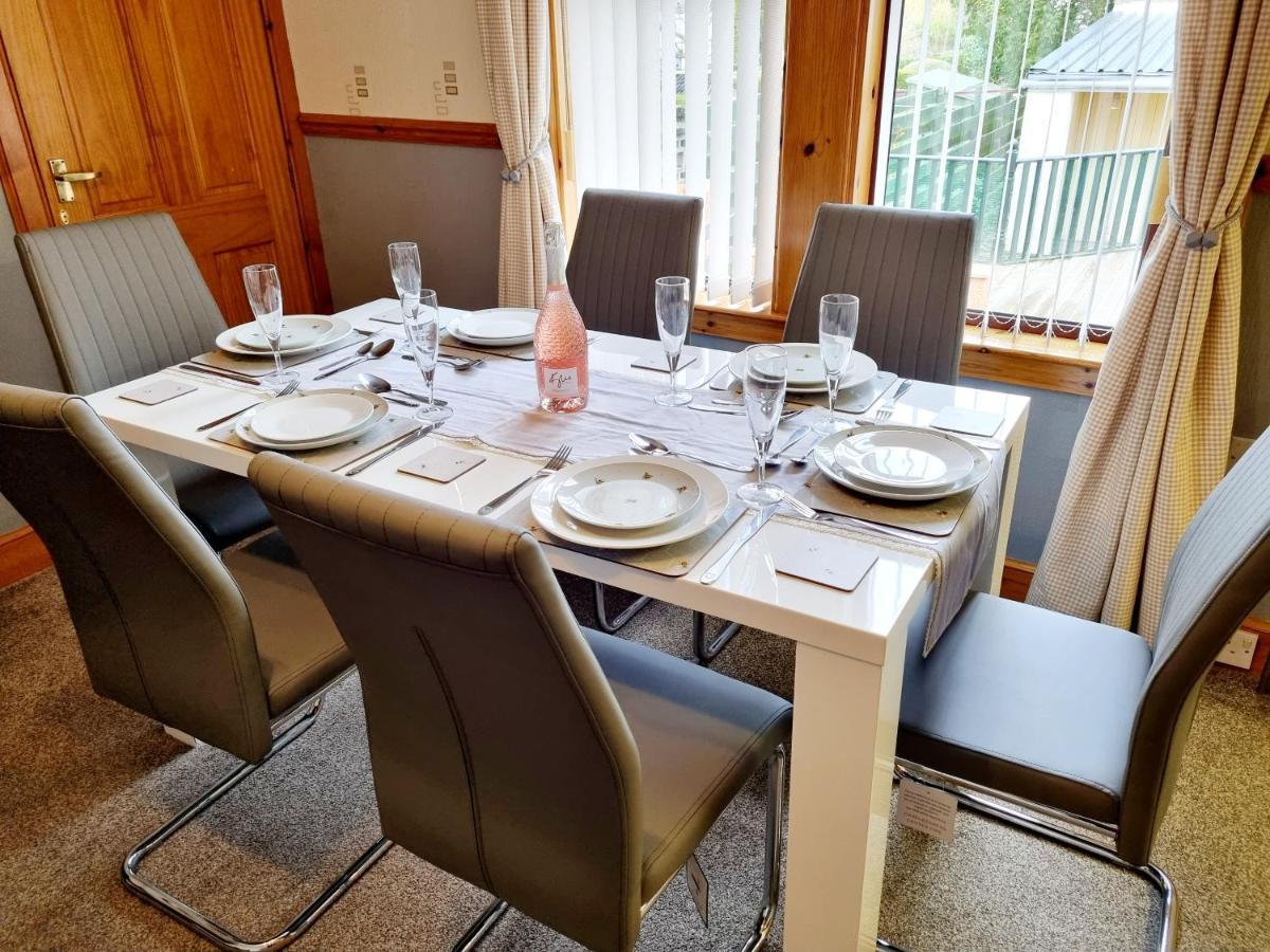 Inverness City 3 Bedroom House Free Parking Eksteriør bilde